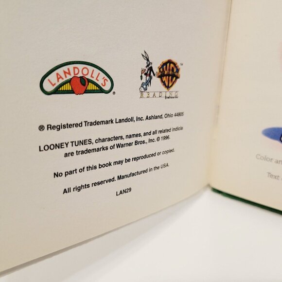 Hare And Space Museum First Edition 1996 Looney Tunes Bugs Bunny Marvin Martian - Picture 2 of 4